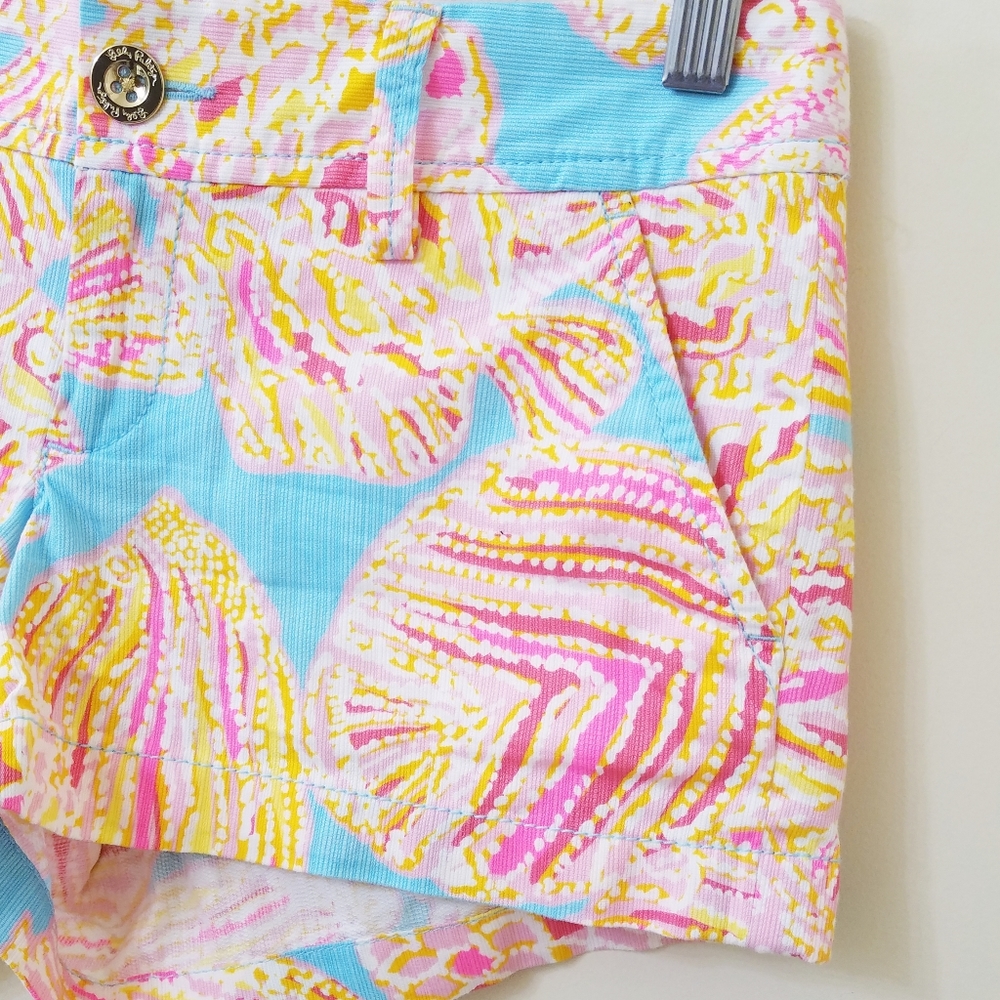 Lilly Pulitzer - Colorful Tropical Print Shorts (Bundle of 2) - Picture 14 of 16